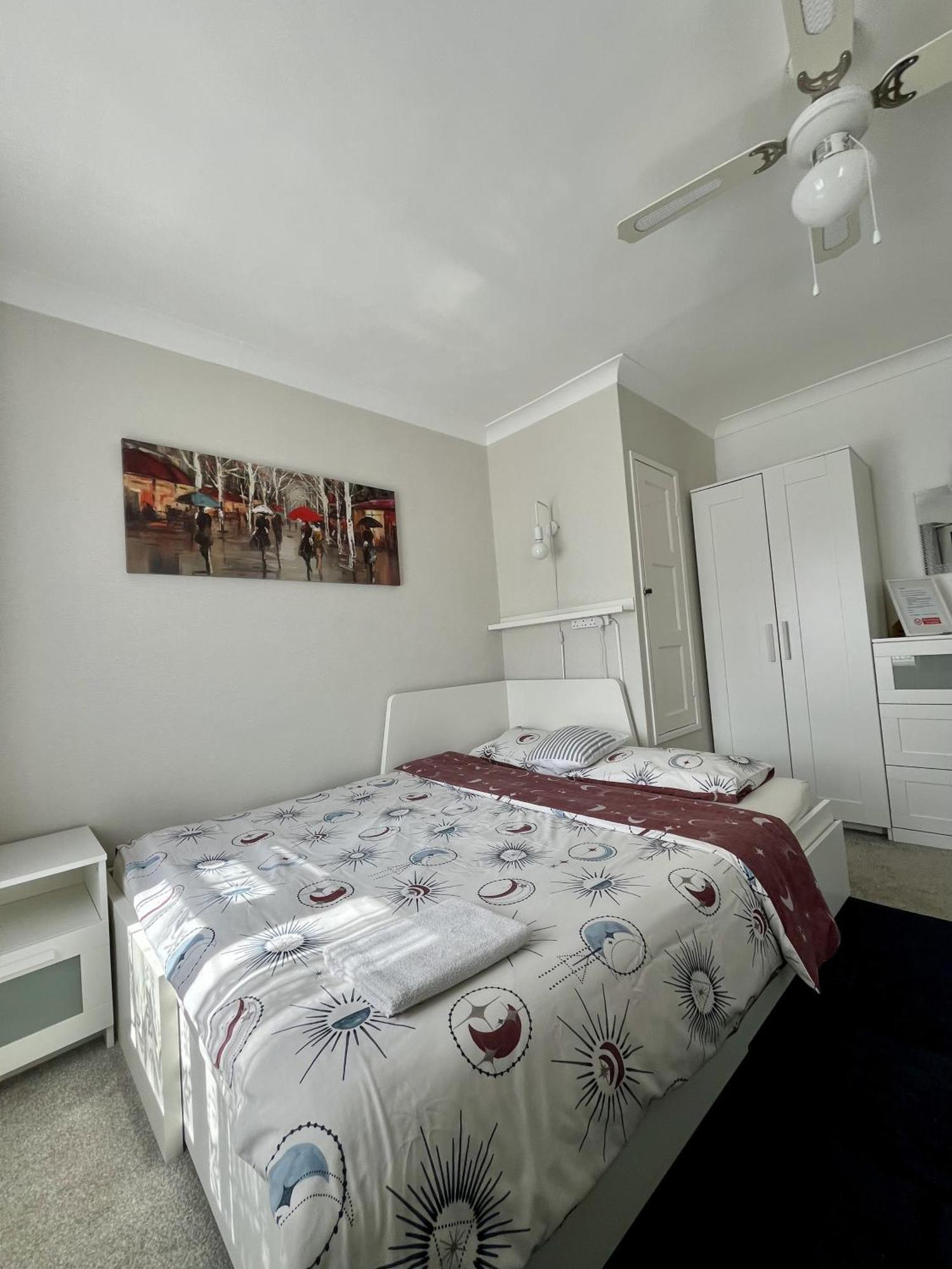Home Accommodation Southampton Exterior photo